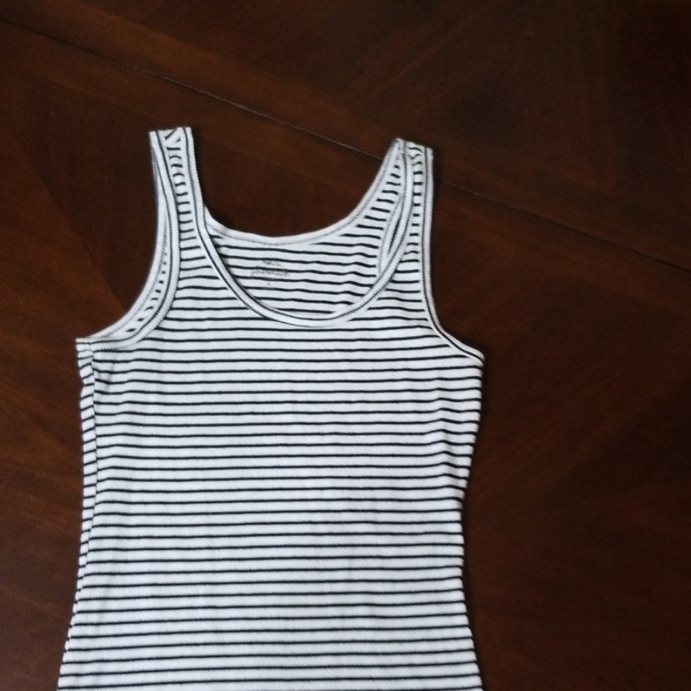 Shirt - Picture 2 of 3